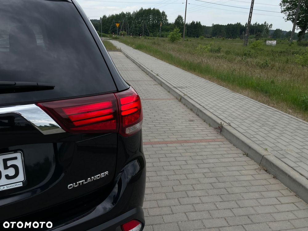 Mitsubishi Outlander 2.0 2WD Active - 23