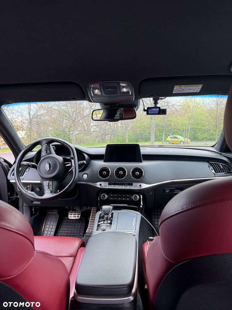 Kia Stinger 3.3 T-GDI V6 GT AWD - 17