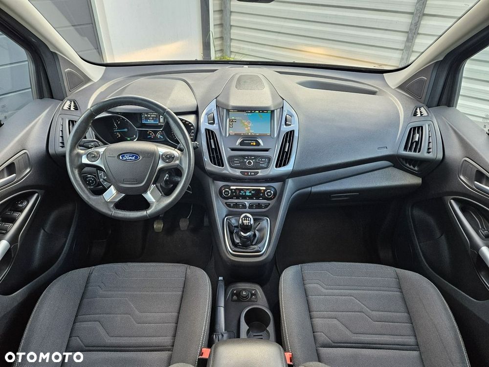 Ford Tourneo Connect Grand - 30