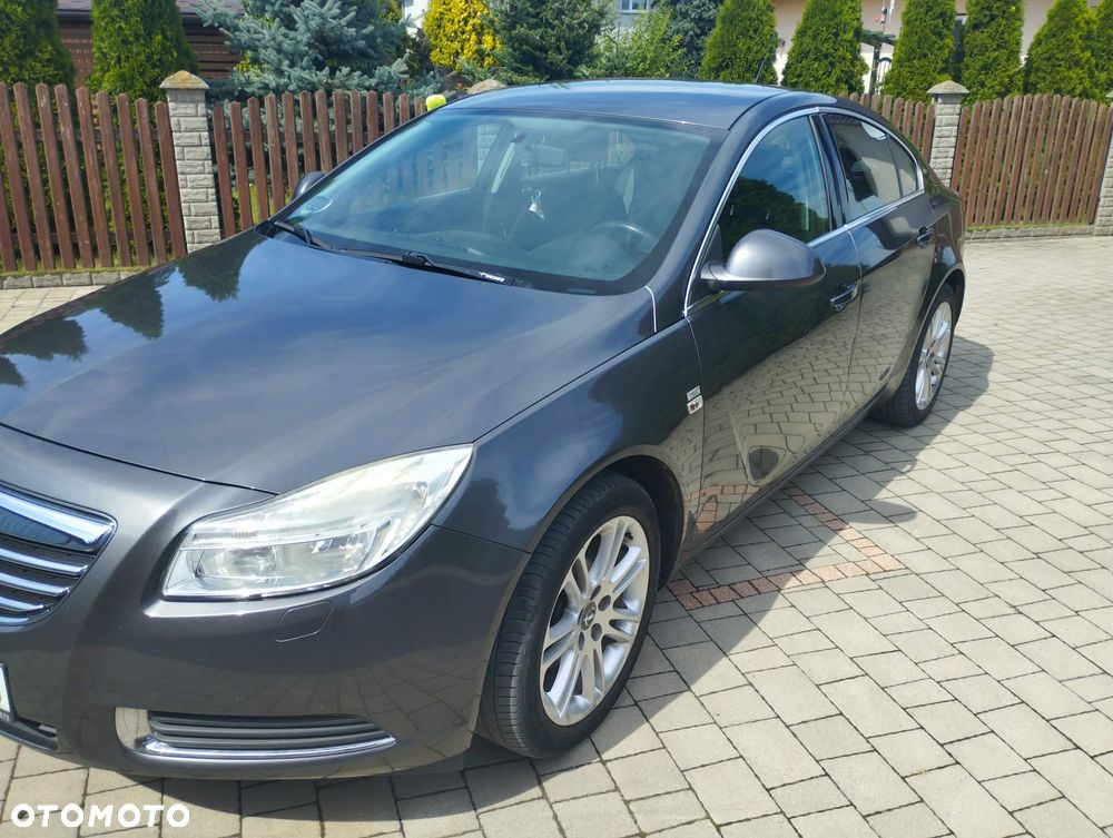 Opel Insignia 1.8 - 2