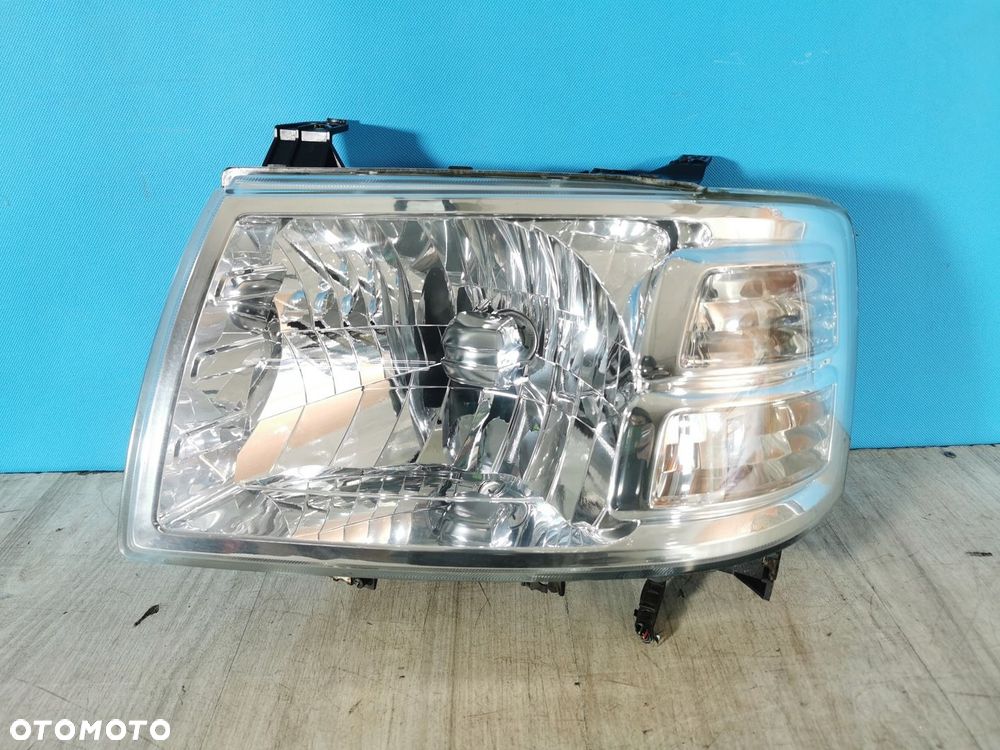 Ford Ranger IV lampa reflektor lewa Anglik kompletna - 1