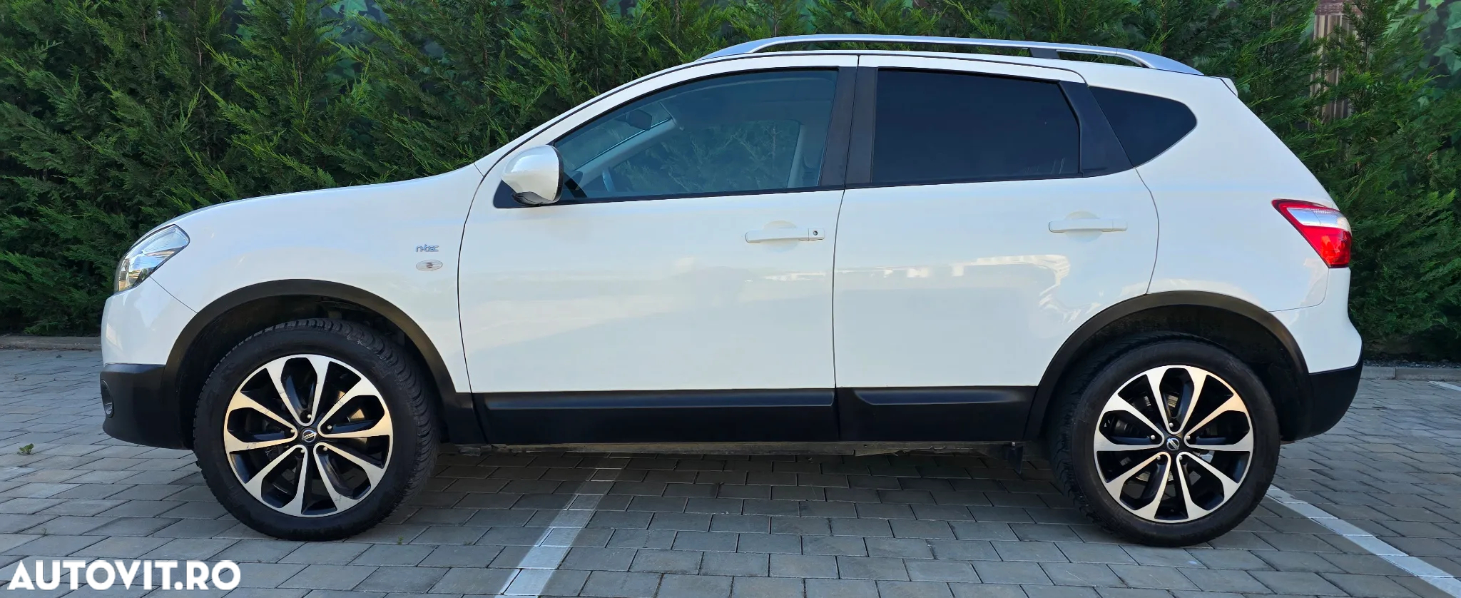 Nissan Qashqai 2.0 dCi DPF 4x4 tekna - 3