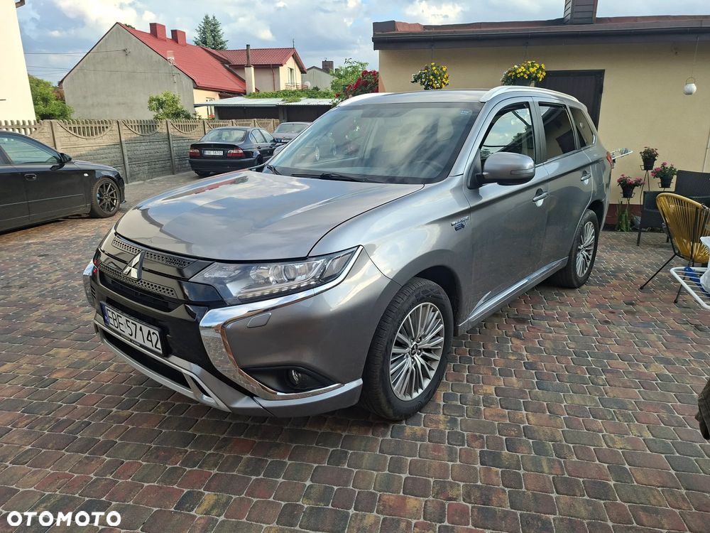 Mitsubishi Outlander 2.4 4WD - 2