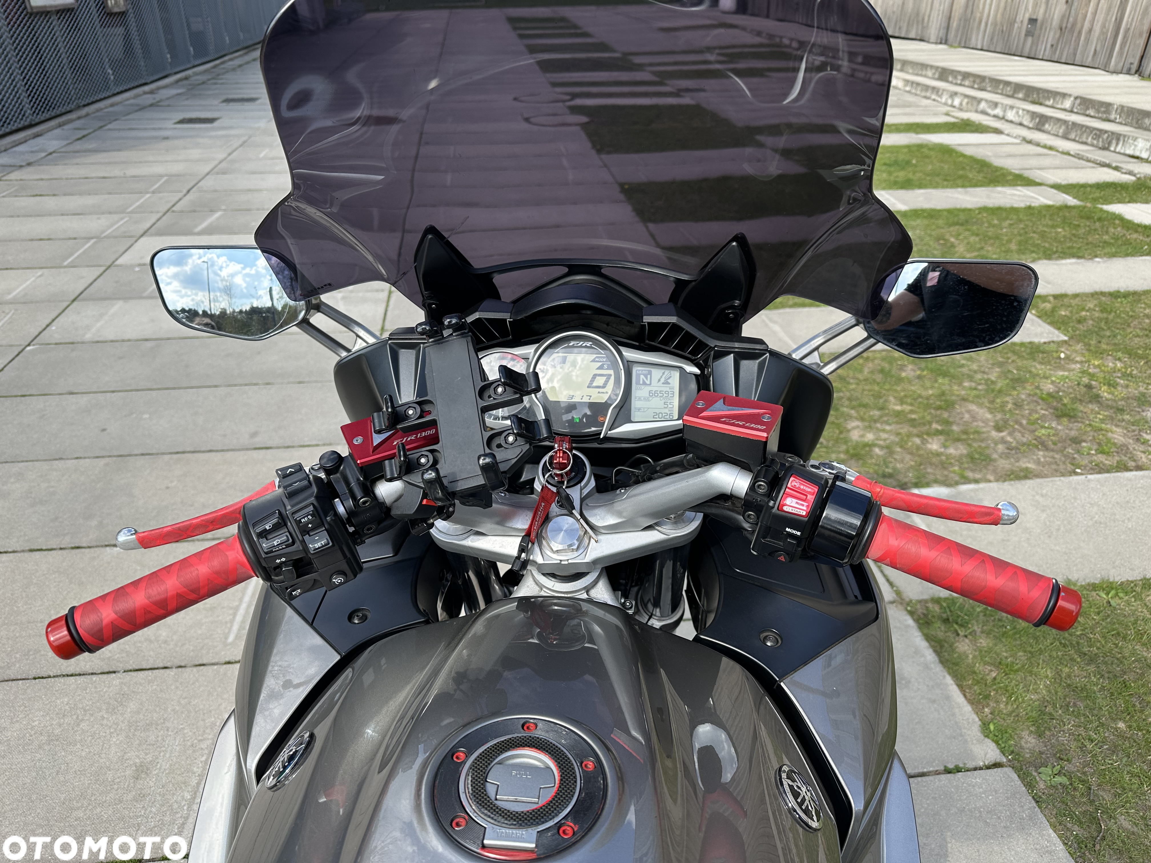Yamaha FJR - 12