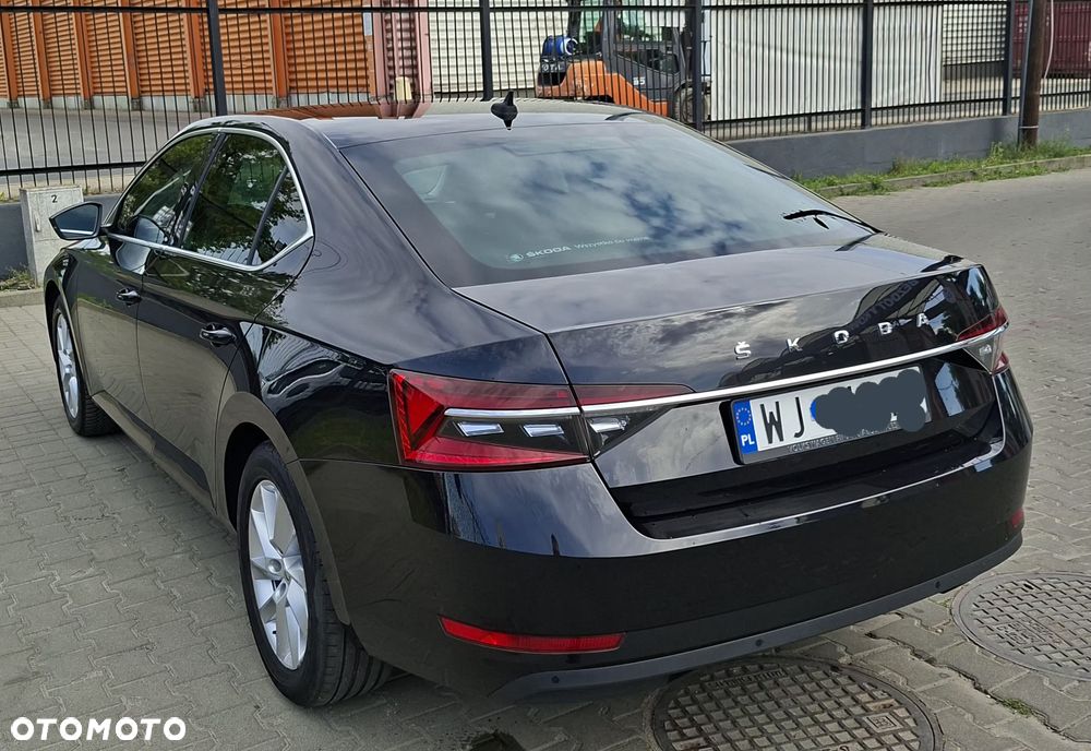 Skoda Superb 2.0 TSI L&K DSG - 21