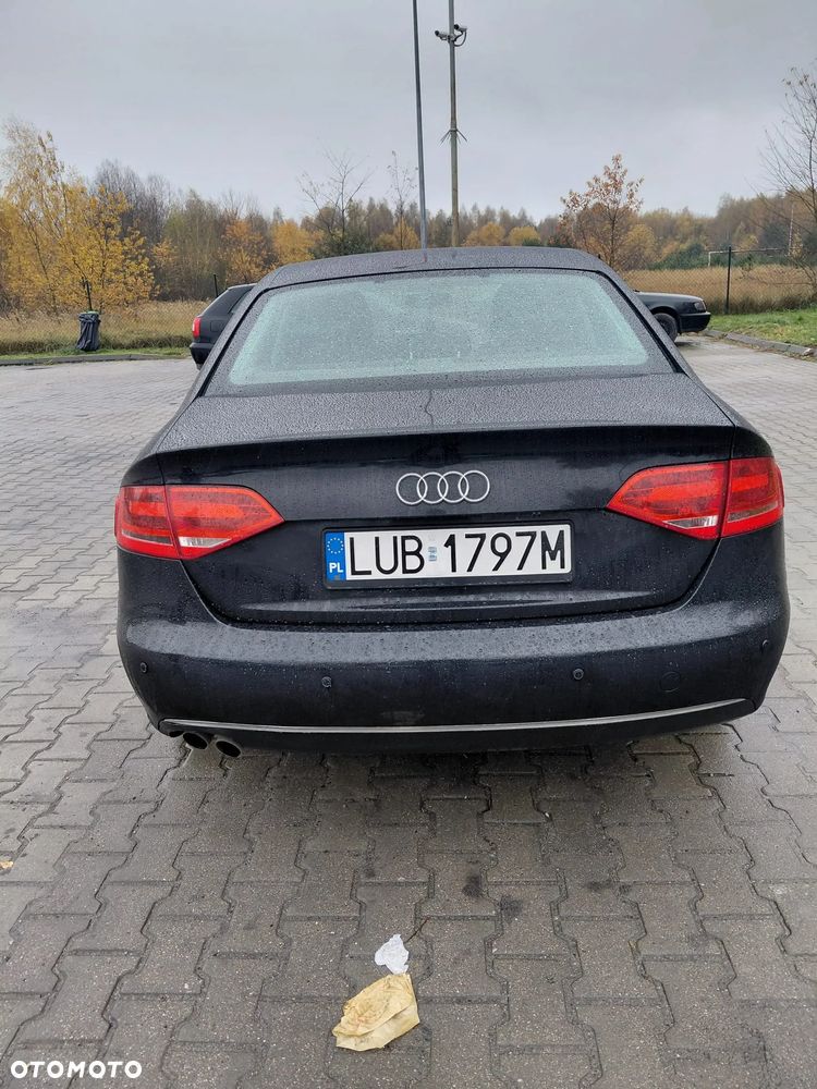 Audi A4 Limousine - 4