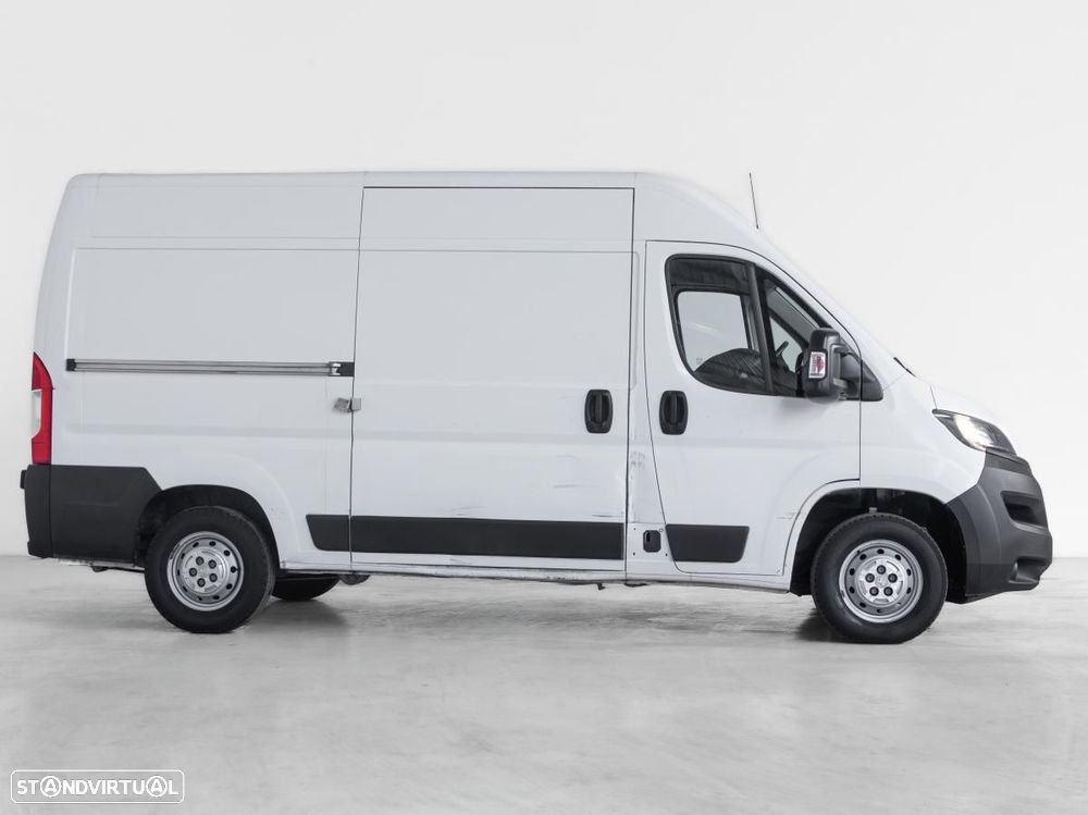 Peugeot Boxer 2.2 BLUEHDI 333 L2H2 PREMIUM c/iva - 2