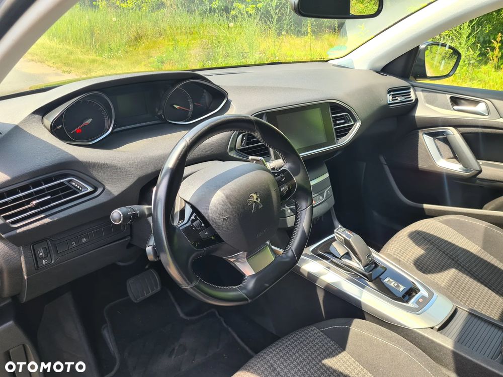 Peugeot 308 - 10