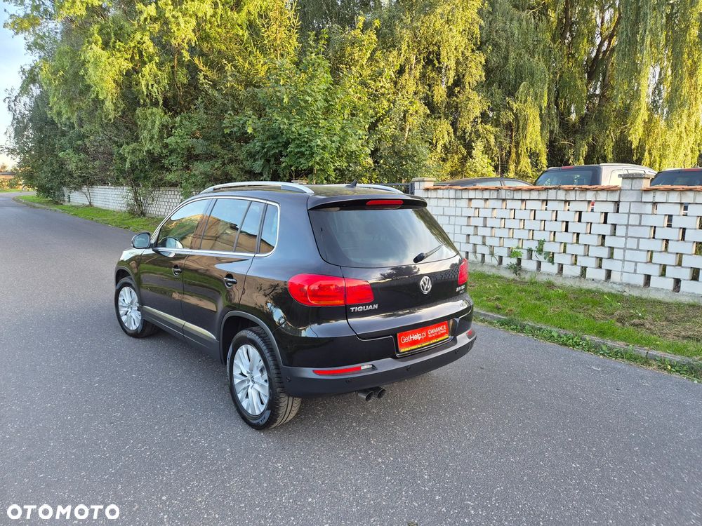 Volkswagen Tiguan - 10