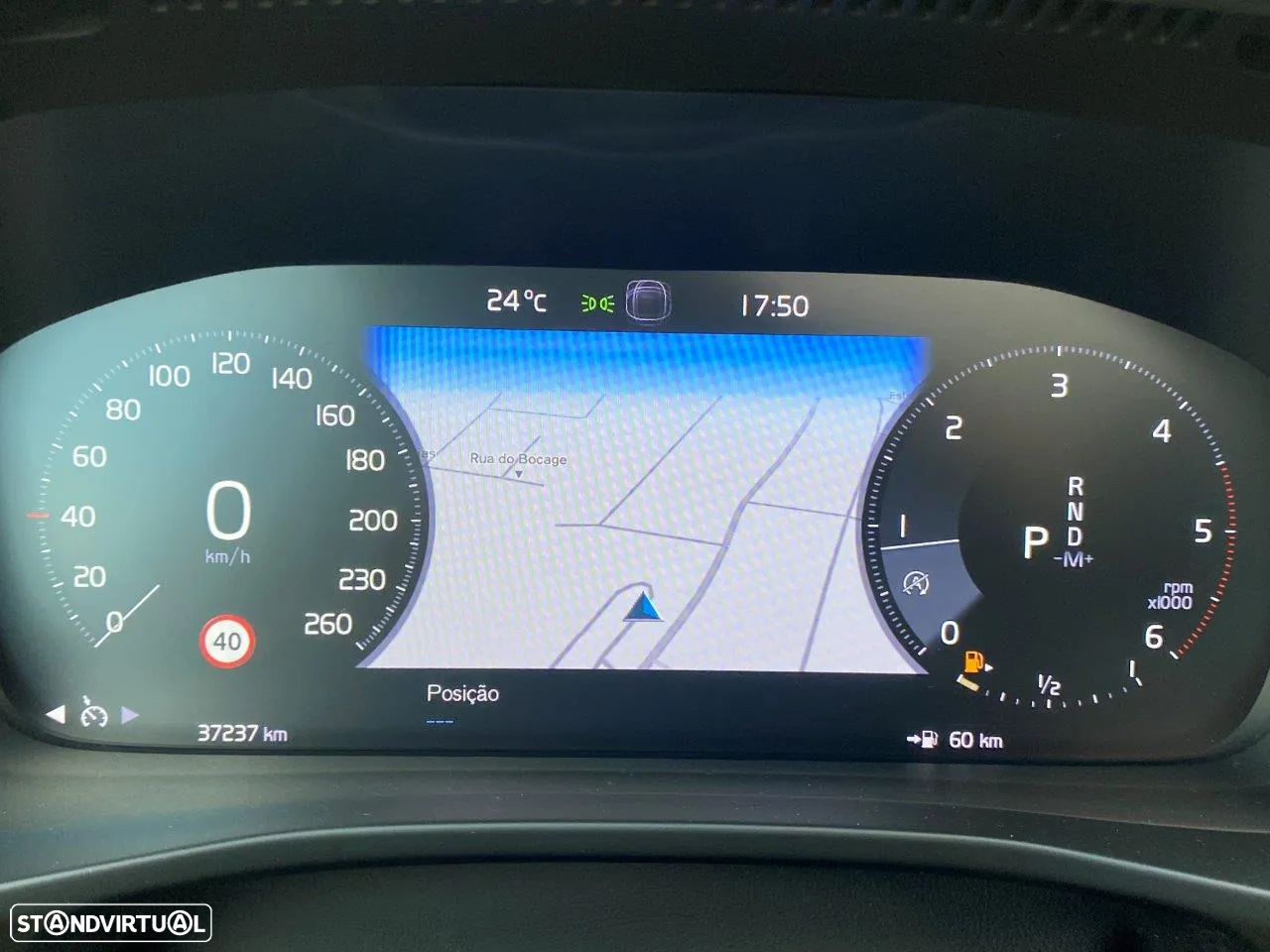 Volvo XC 40 2.0 D3 Momentum Plus Geartronic - 9