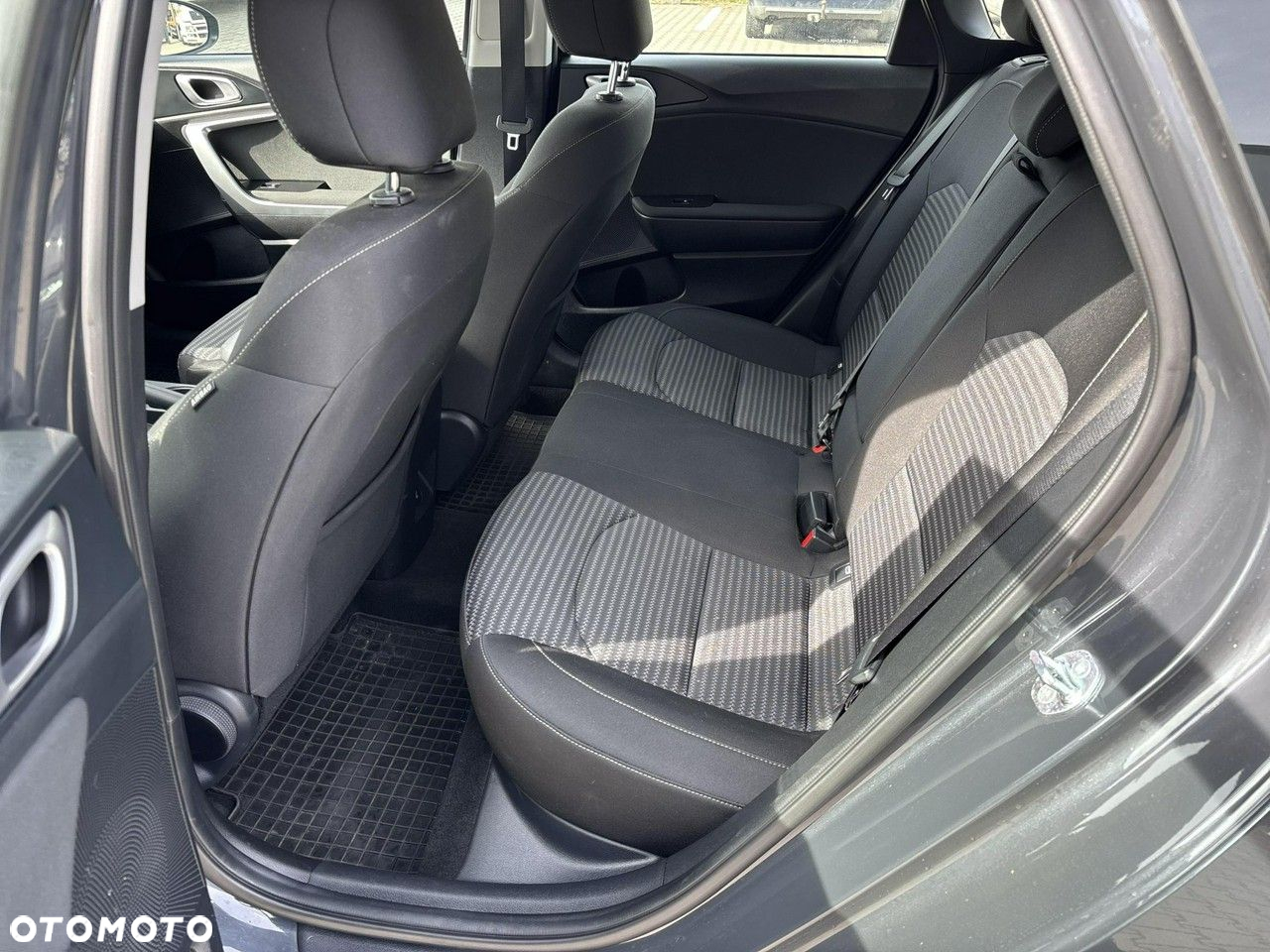 Kia Ceed 1.5 T-GDI M DCT - 12