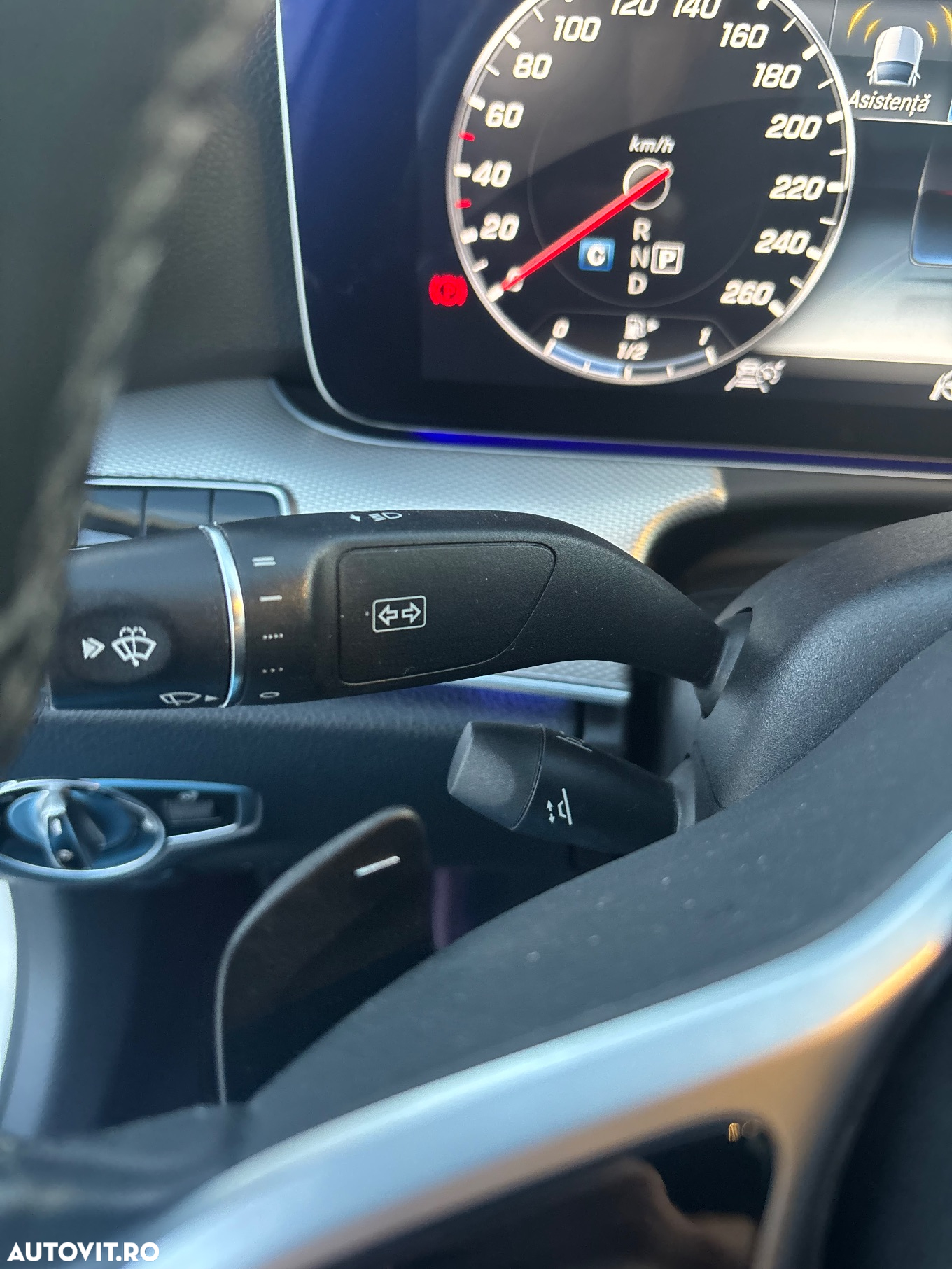 Mercedes-Benz E 220 d 4Matic 9G-TRONIC - 17