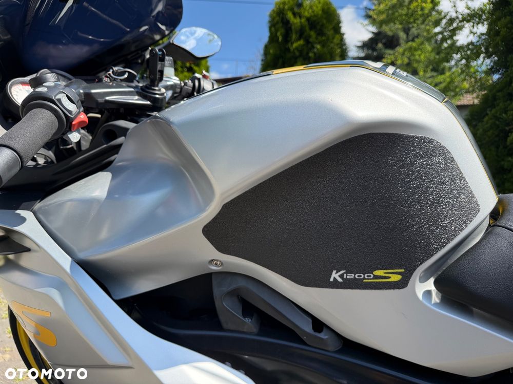 BMW K - 9