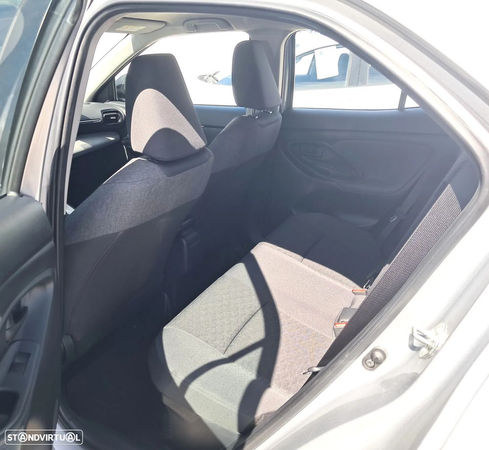Toyota Yaris Cross 1.5 HDF Comfort Plus - 11