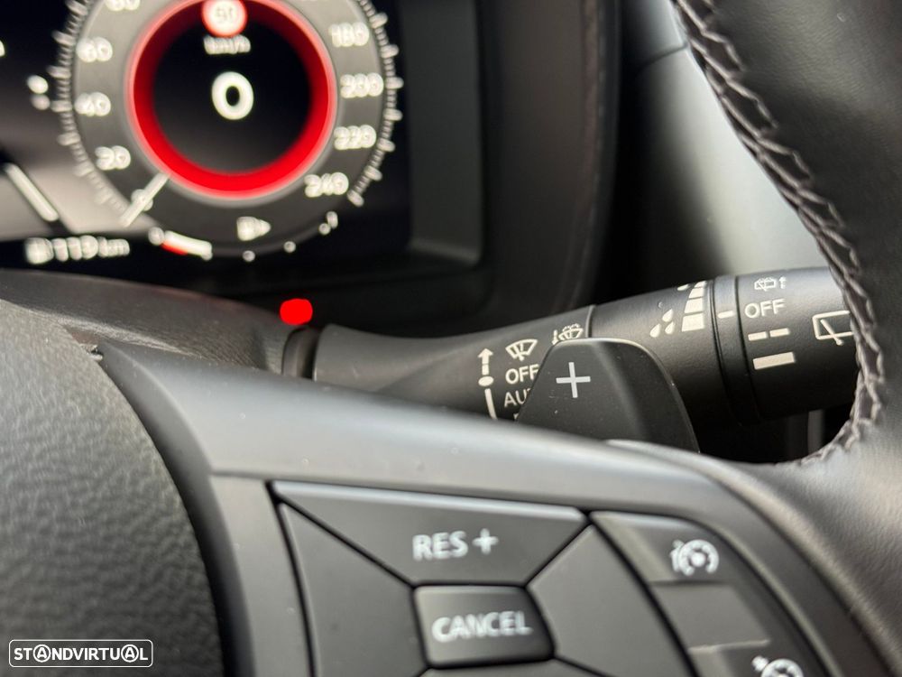 Nissan Juke 1.0 DIG-T N-Connecta NAV. DCT - 35