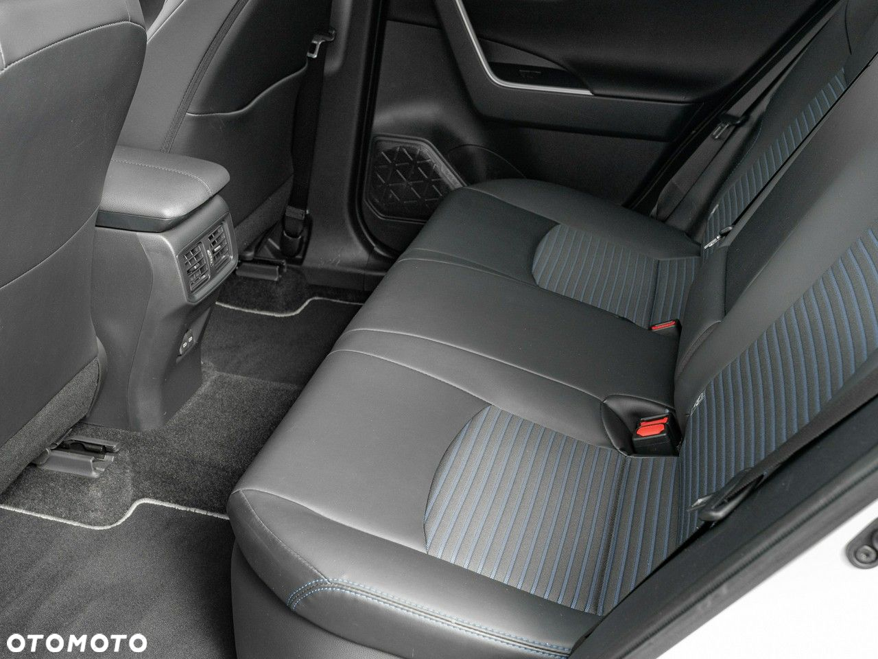 Toyota RAV4 2.5 Hybrid Selection 4x2 - 27