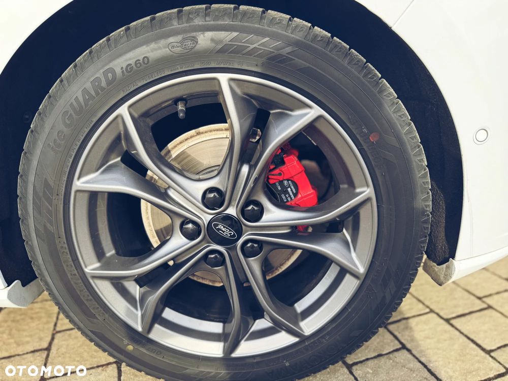 Ford Focus 1.5 EcoBlue Start-Stopp-System ST-LINE X - 30