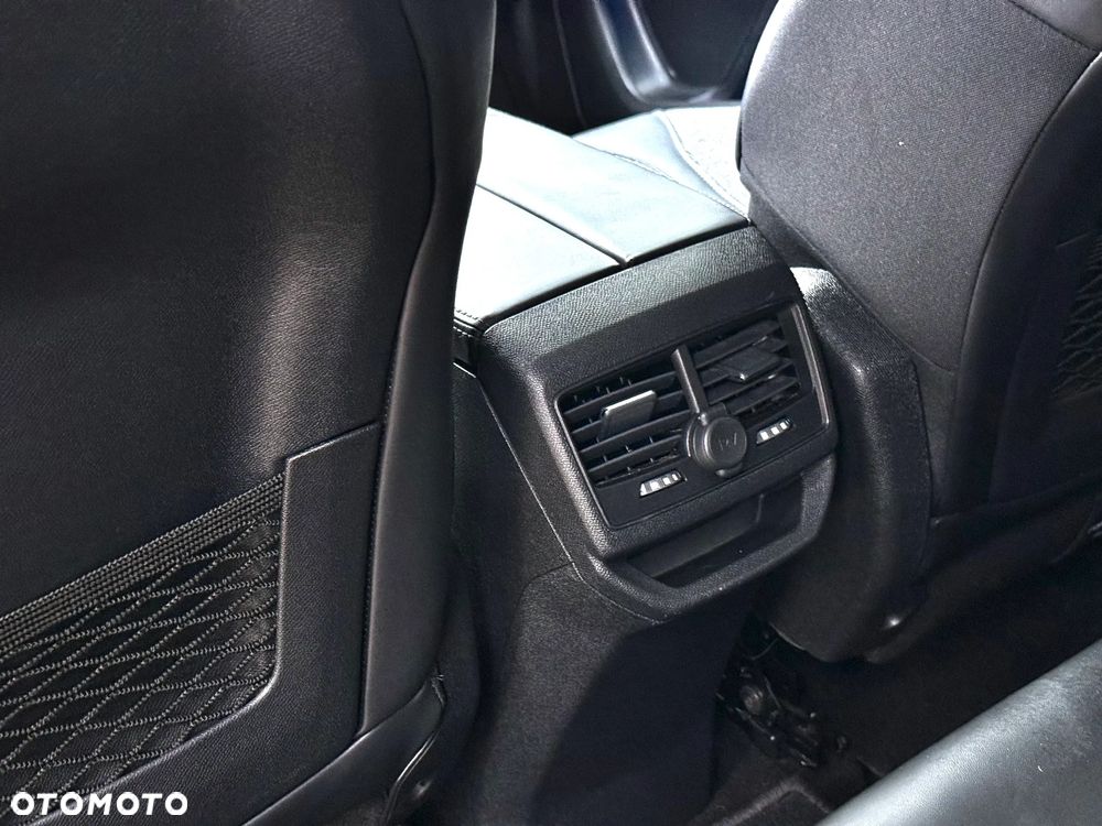 Peugeot 3008 PureTech 130 Stop & Start Allure - 24