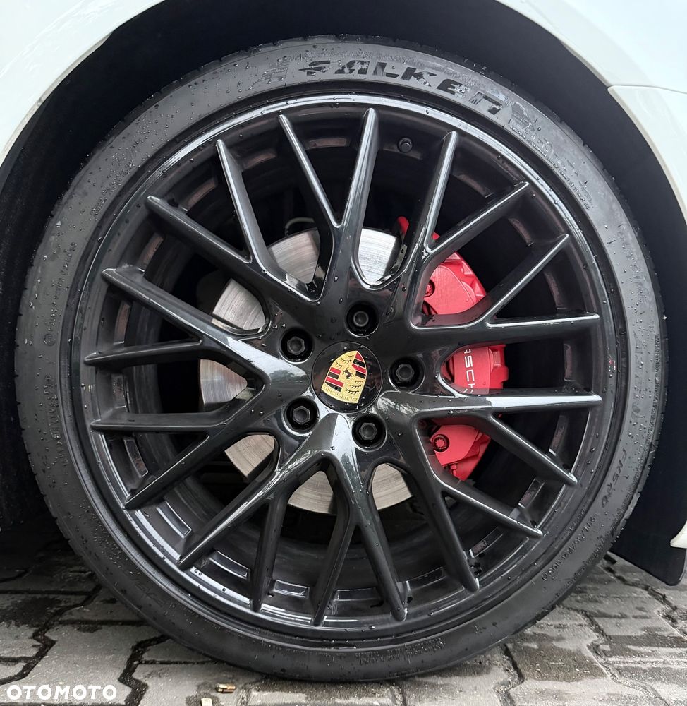 Porsche Panamera - 17