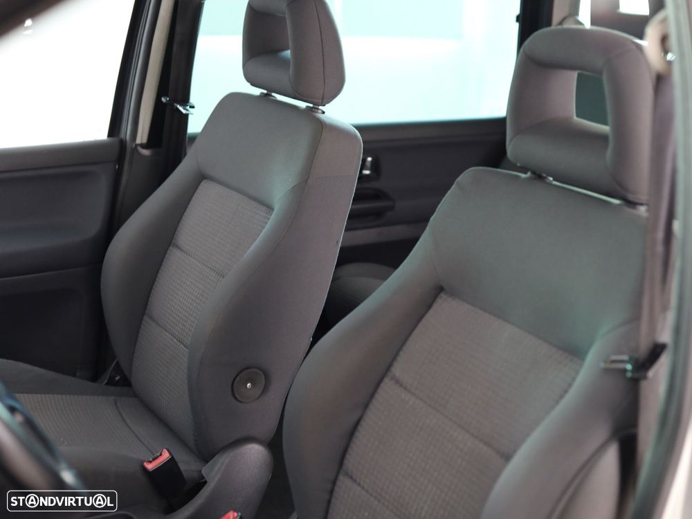 VW Sharan 1.9 TDi Confortline - 11