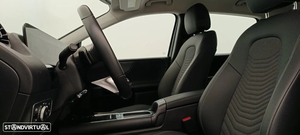 Mercedes-Benz B 180 d - 26