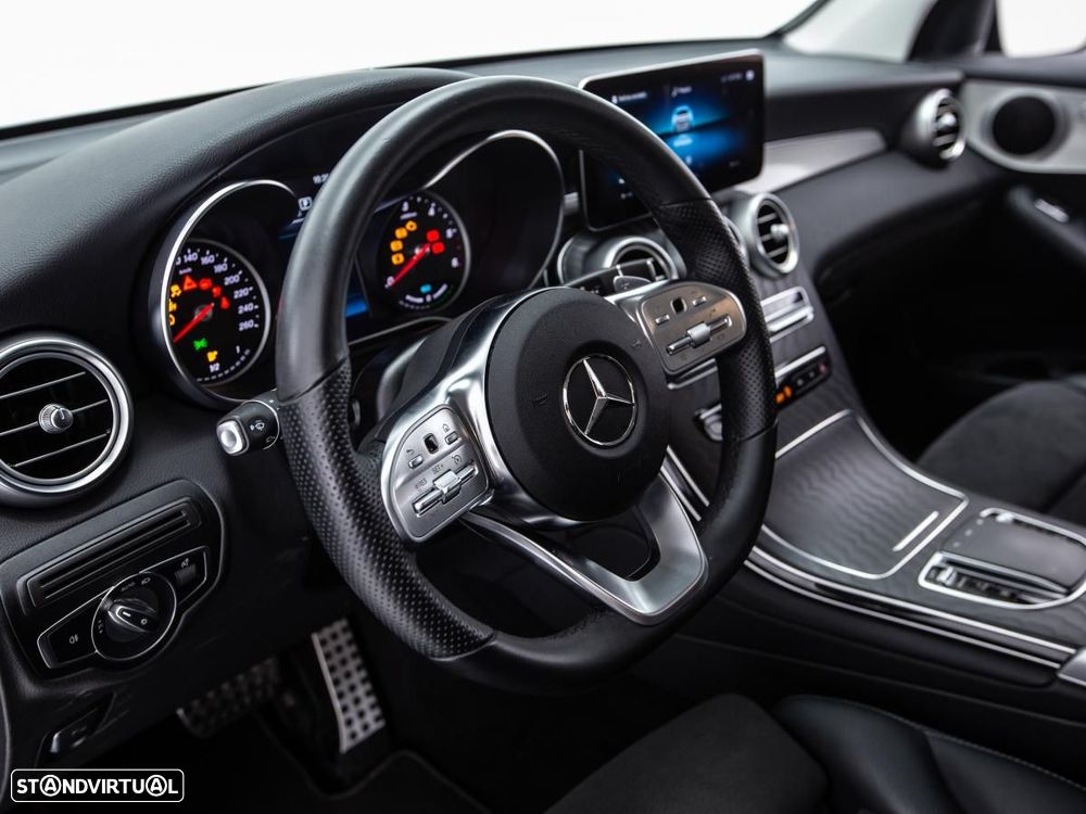 Mercedes-Benz GLC 300 de 4Matic 9G-TRONIC AMG Line — fotografia 21