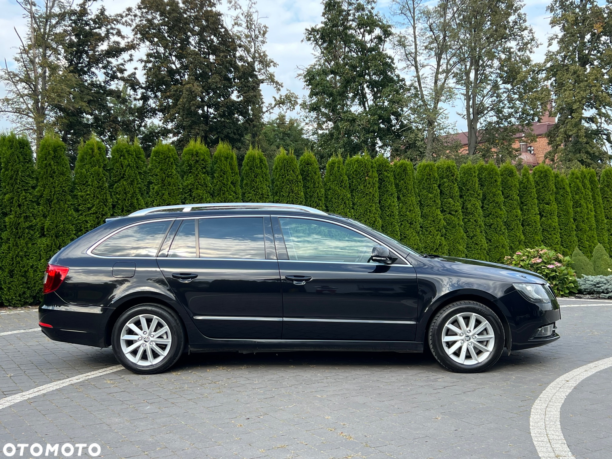 Skoda Superb Combi 2.0 TDI Elegance - 4