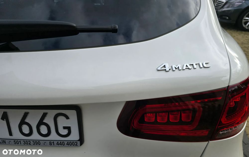 Mercedes-Benz GLC 300 d 4-Matic - 8