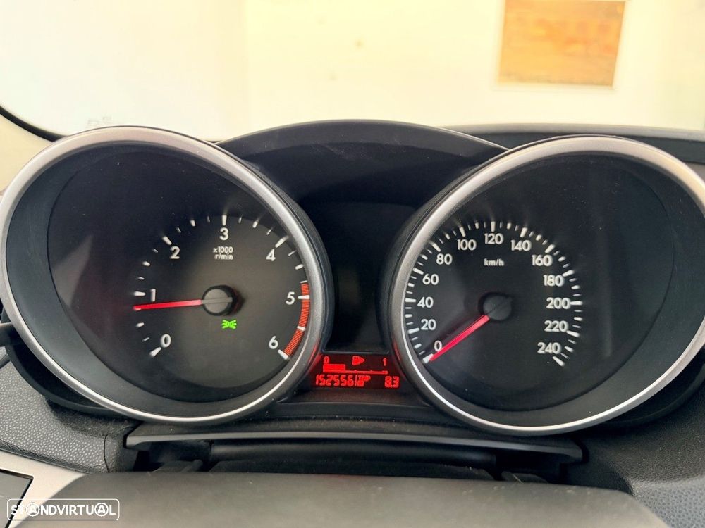 Mazda 3 Hatchback MZ-CD 1.6 Exclusive Plus - 23