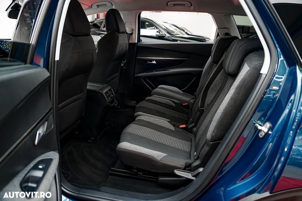 Peugeot 5008 - 6