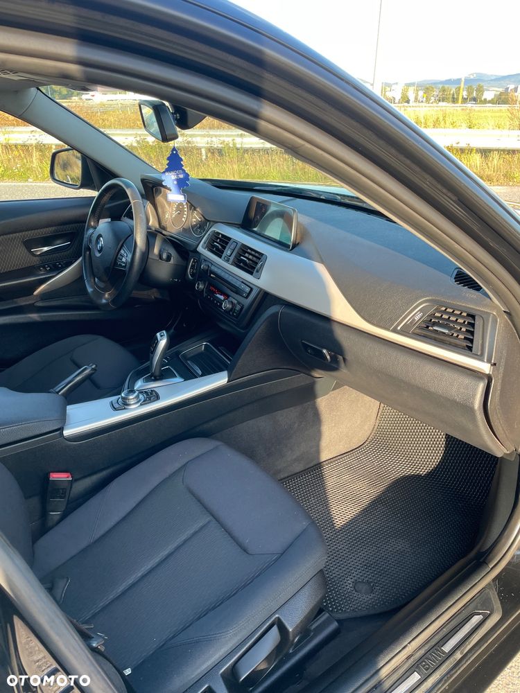 BMW Seria 3 318d Sport Line - 7