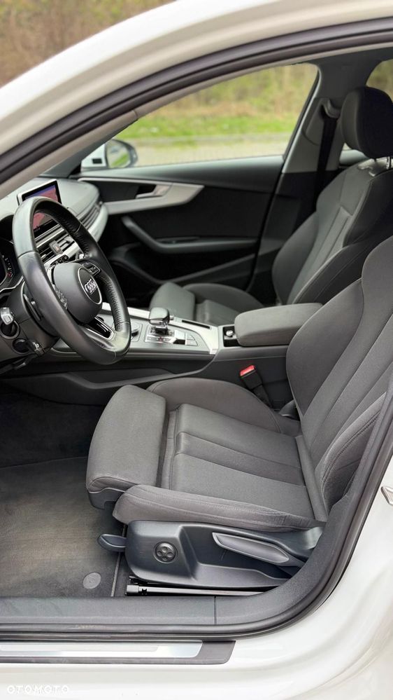 Audi A4 Avant 40 TDI S tronic - 12