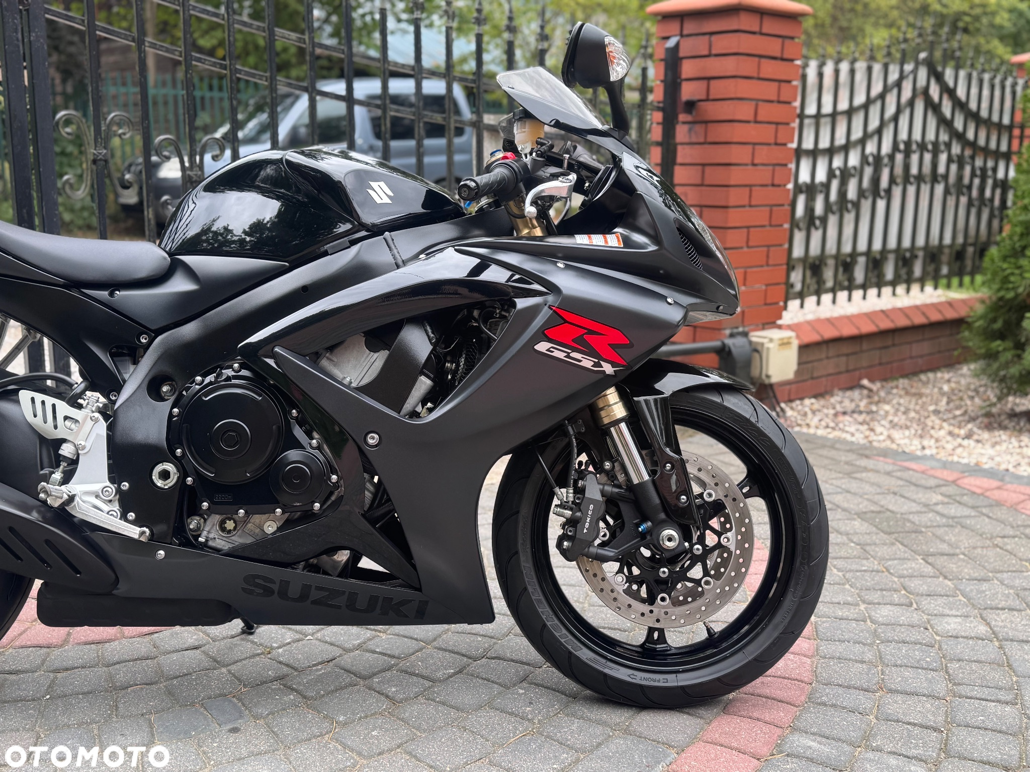 Suzuki GSX-R - 10