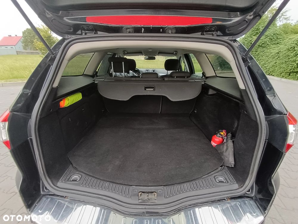 Ford Mondeo 2.0 TDCi ECOnetic Business Edition - 14