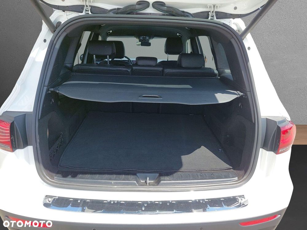 Mercedes-Benz GLB - 26