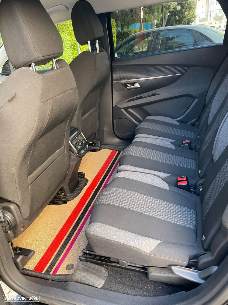 Peugeot 5008 BlueHDI 130 EAT8 Allure Pack - 12