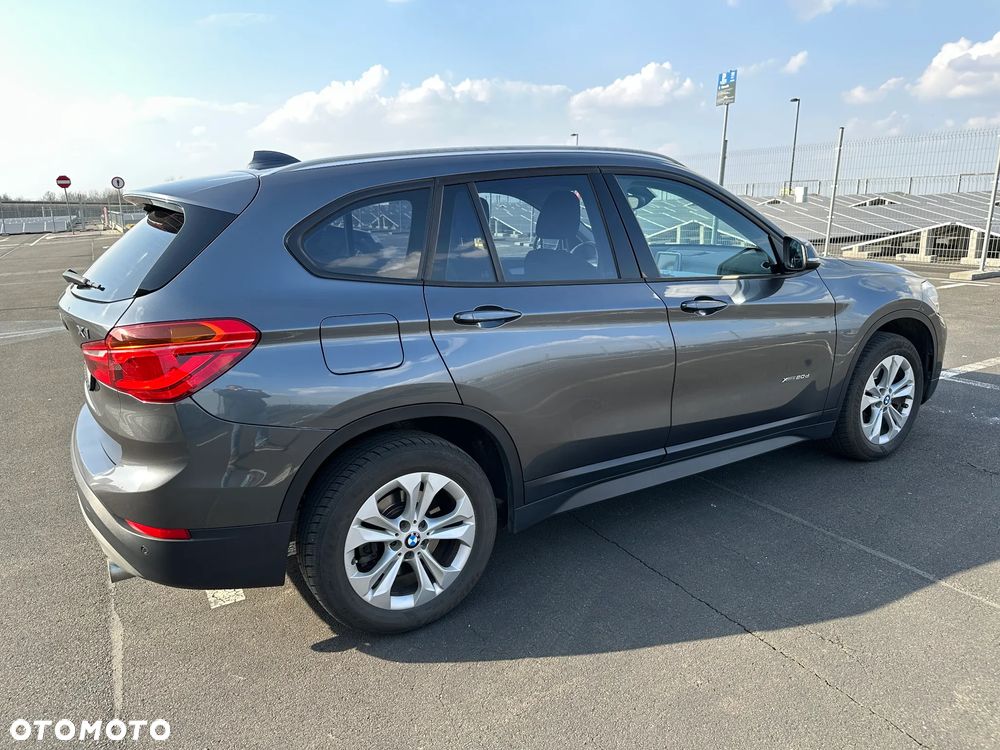 BMW X1 xDrive20d Sport Line - 6