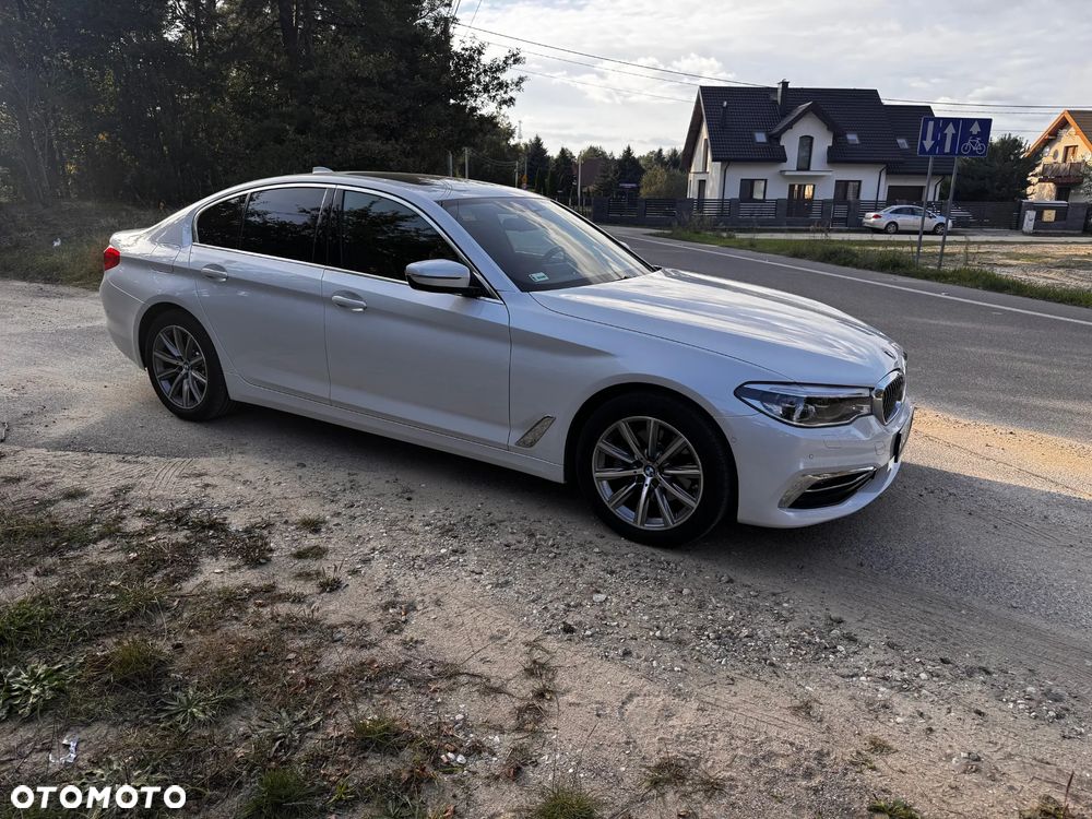 BMW Seria 5 520d Luxury Line - 2
