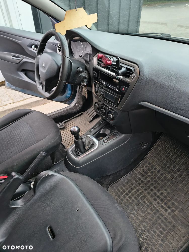Peugeot 301 1.6 HDi Access - 12