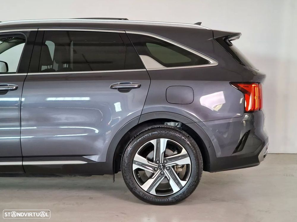 Kia Sorento 1.6 T-GDI HEV Concept - 13