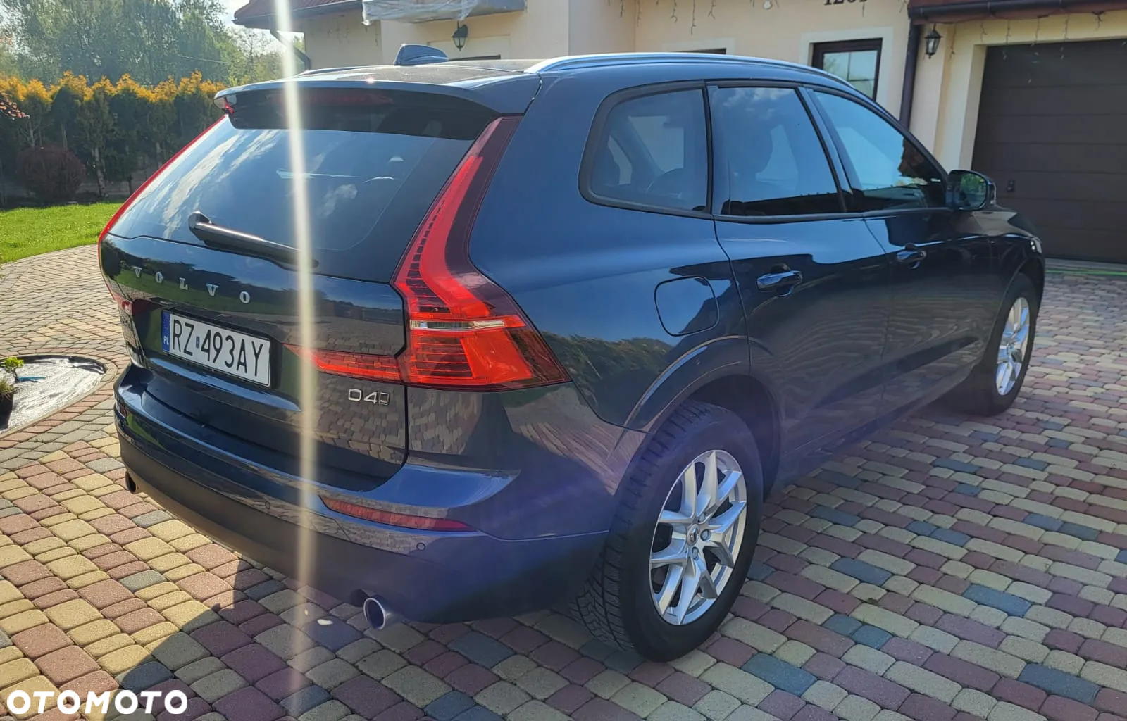 Volvo XC 60 D4 AWD Momentum - 4
