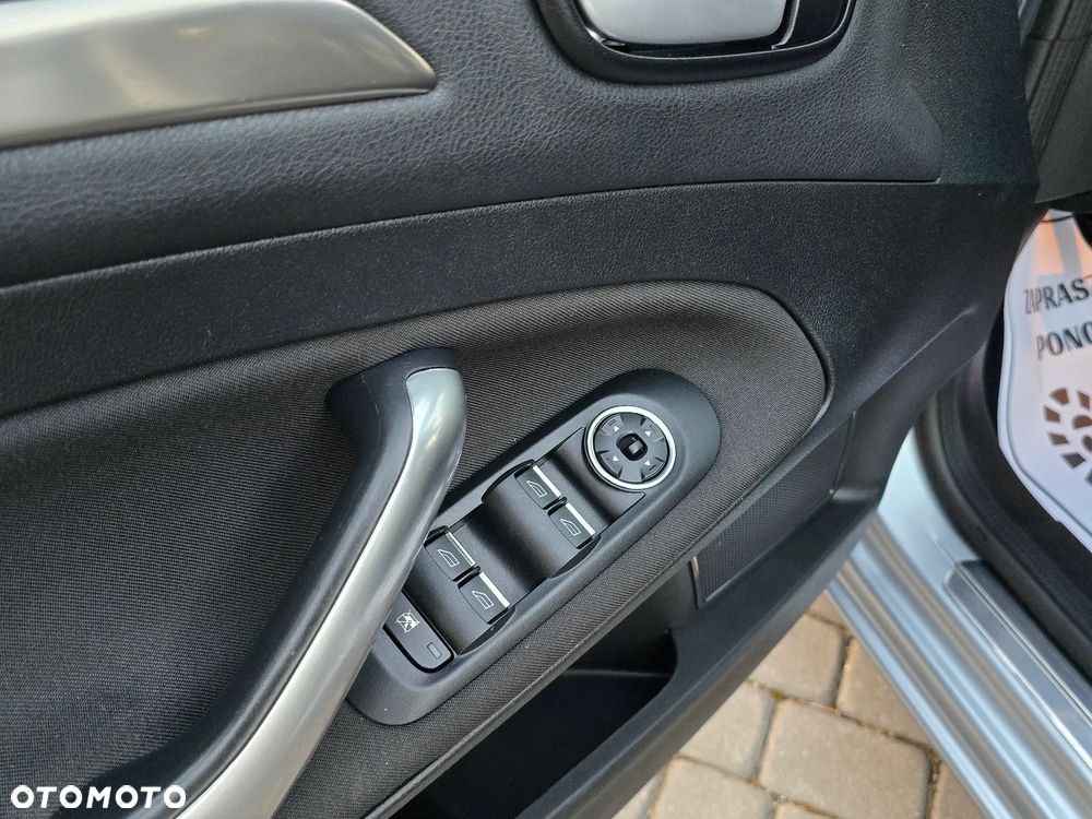 Ford Mondeo 2.0 Viva Titanium - 27