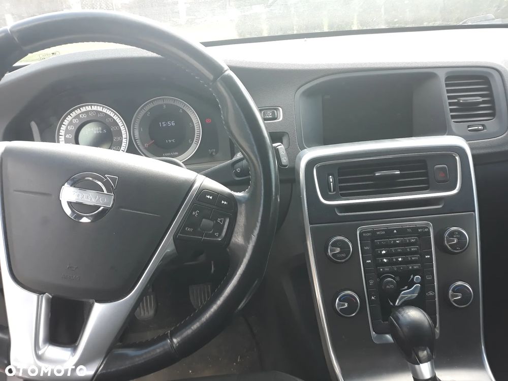 Volvo V60 D4 - 8