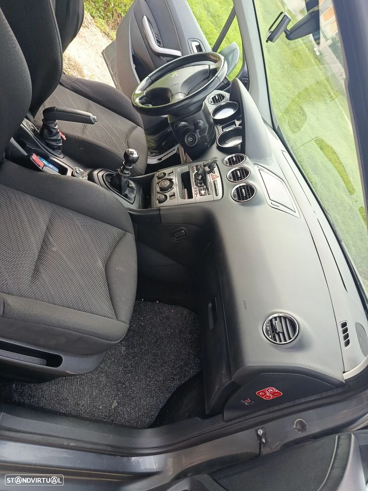 Peugeot 308 SW 1.6 HDi SE Navteq CVM6 - 2