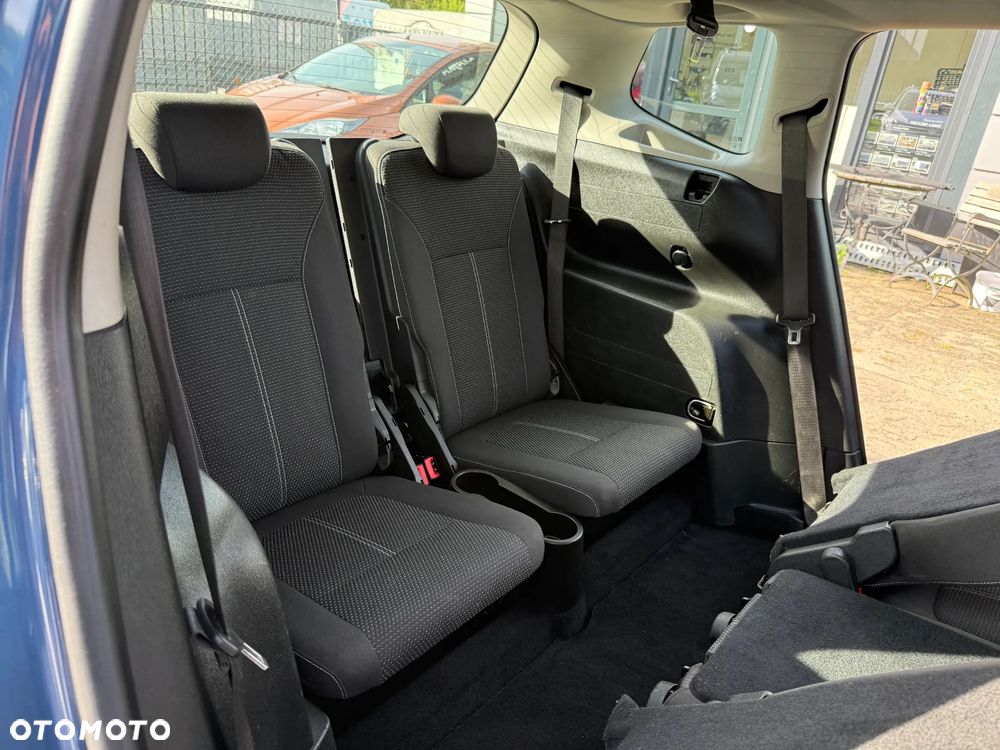 Opel Zafira - 24