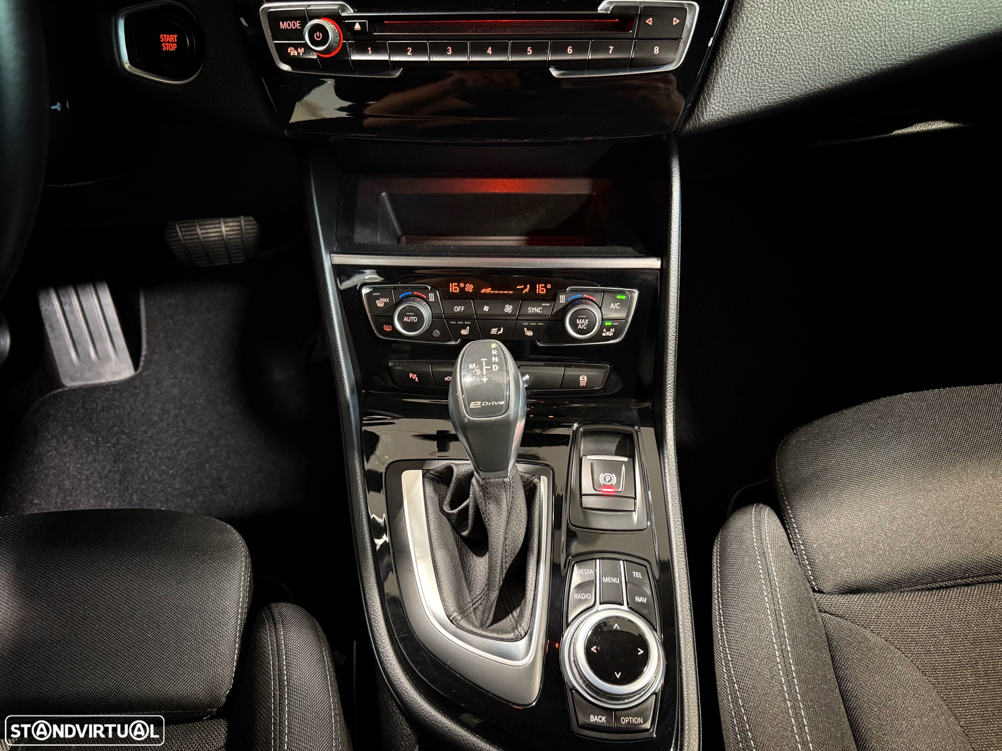 BMW 225xe Active Tourer Line Sport - 34