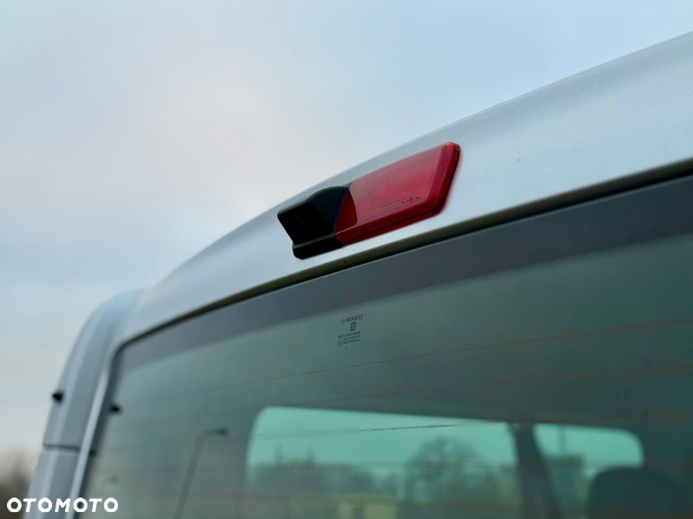 Renault Trafic 2.0 dCi EDC - 25