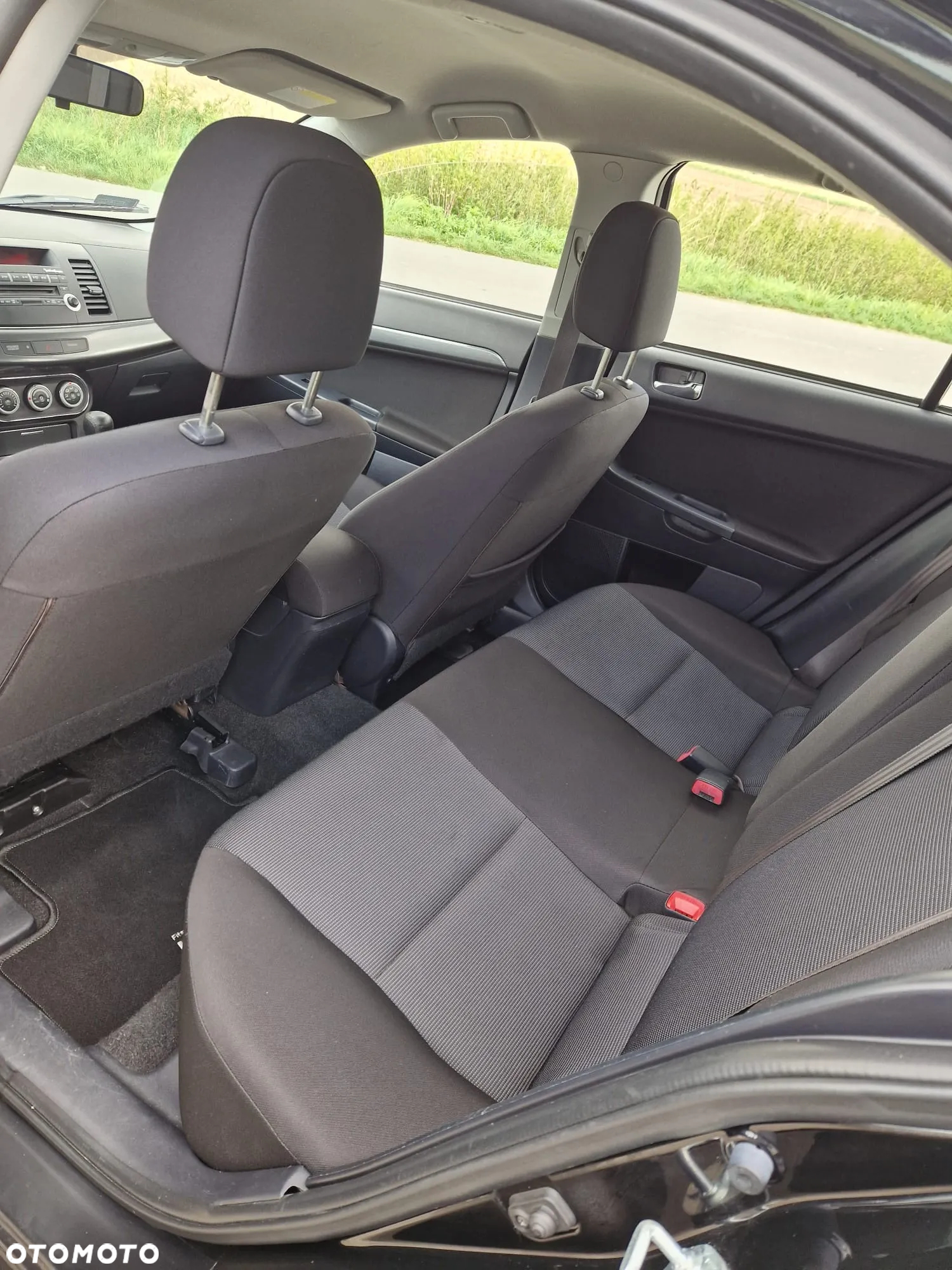 Mitsubishi Lancer - 14