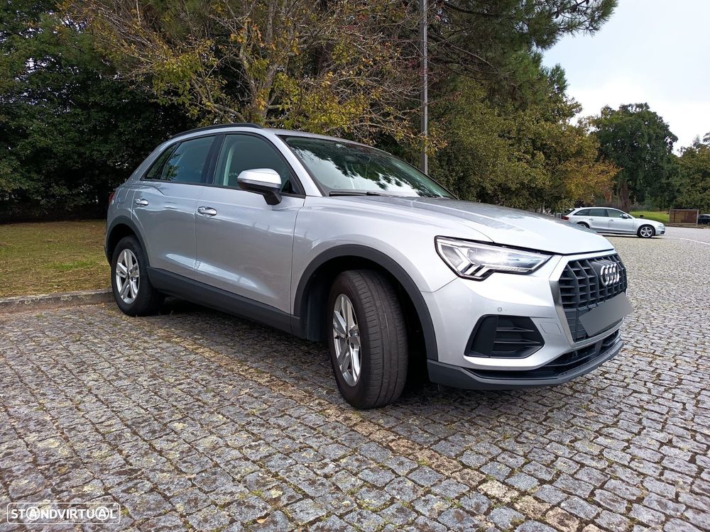 Audi Q3 45 TFSIe S tronic — photo 4