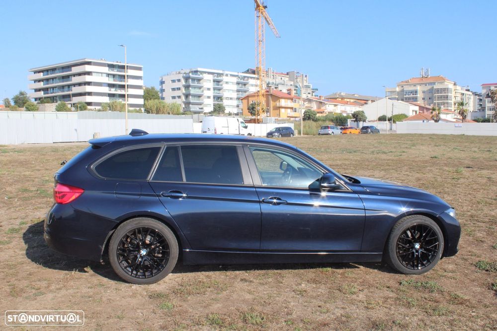 BMW 318 d Auto - 9